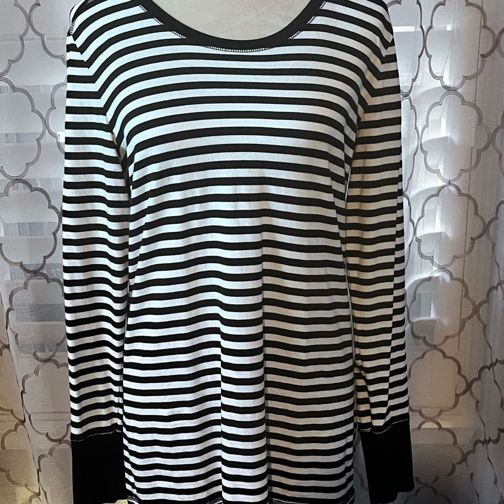 a.n.a Black White Striped Tunic Long Cuffed Sleeves Cotton Blend Size Large